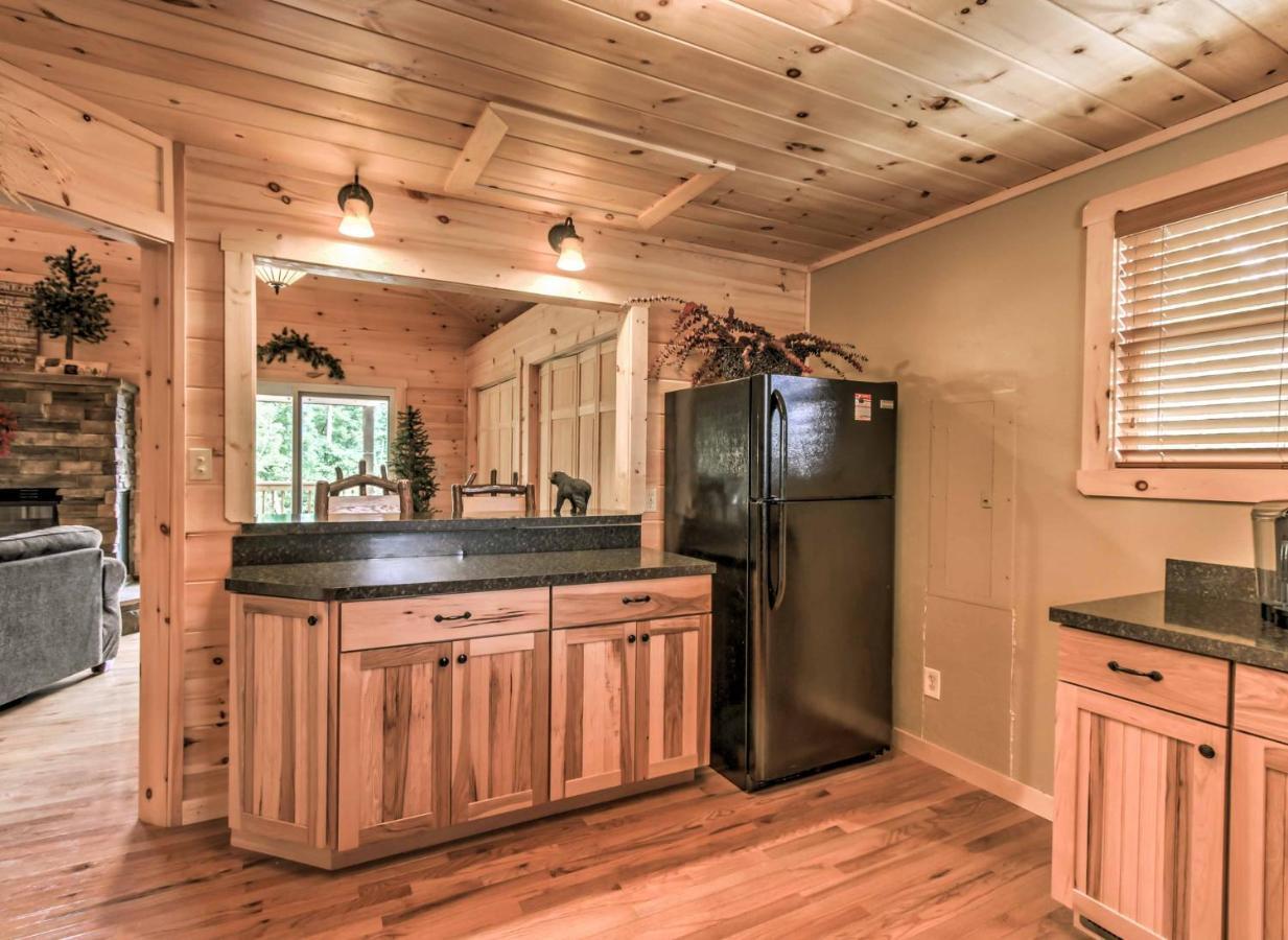 Private Sevierville Cabin With Mountain Views And Loft Exterior foto