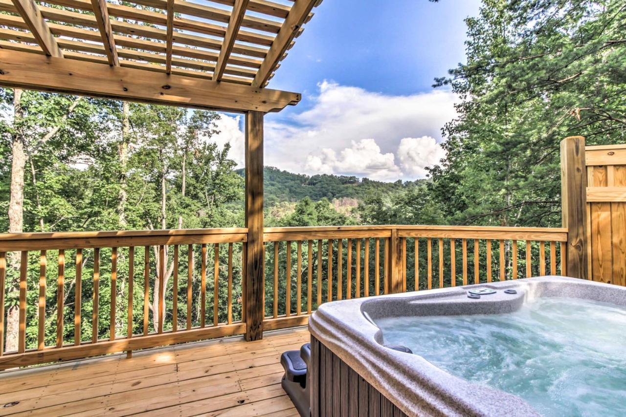 Private Sevierville Cabin With Mountain Views And Loft Exterior foto