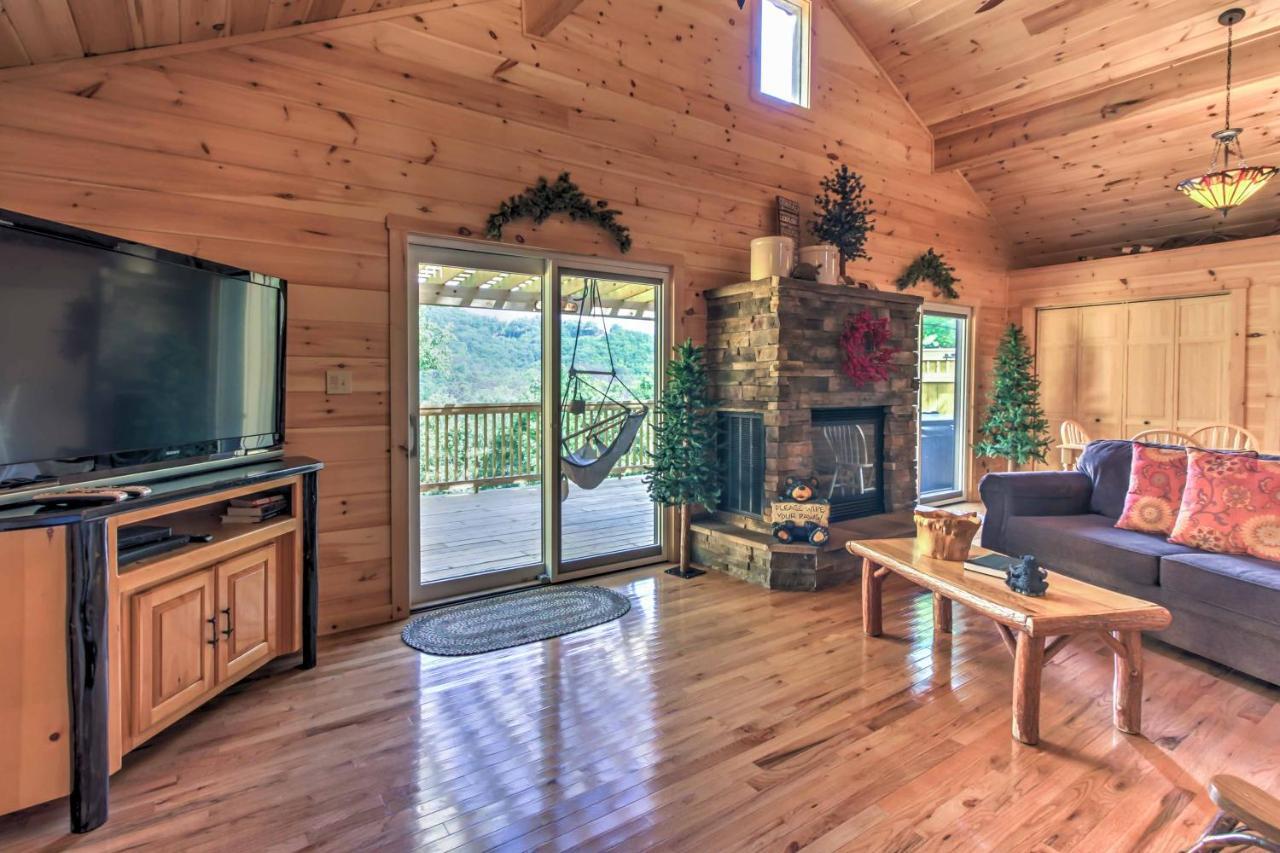 Private Sevierville Cabin With Mountain Views And Loft Exterior foto