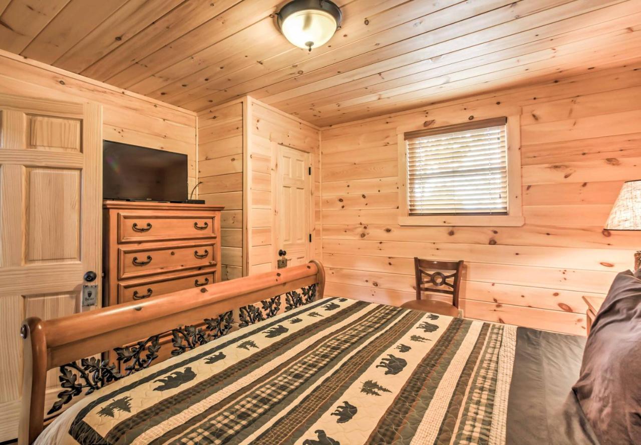 Private Sevierville Cabin With Mountain Views And Loft Exterior foto