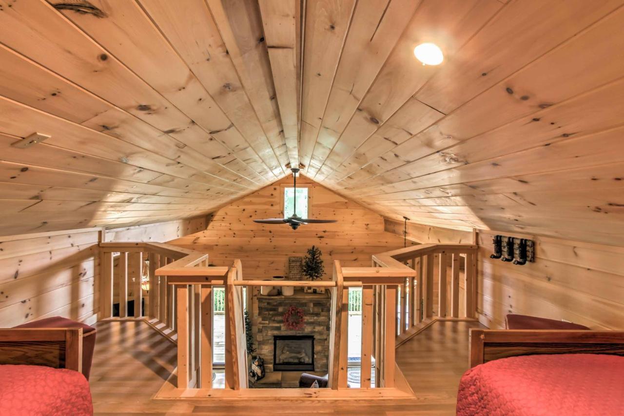 Private Sevierville Cabin With Mountain Views And Loft Exterior foto