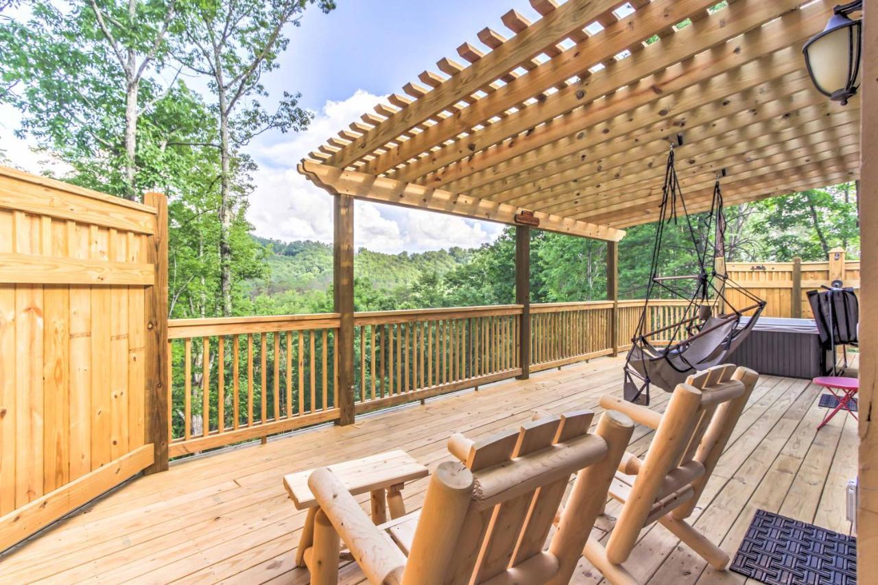 Private Sevierville Cabin With Mountain Views And Loft Exterior foto